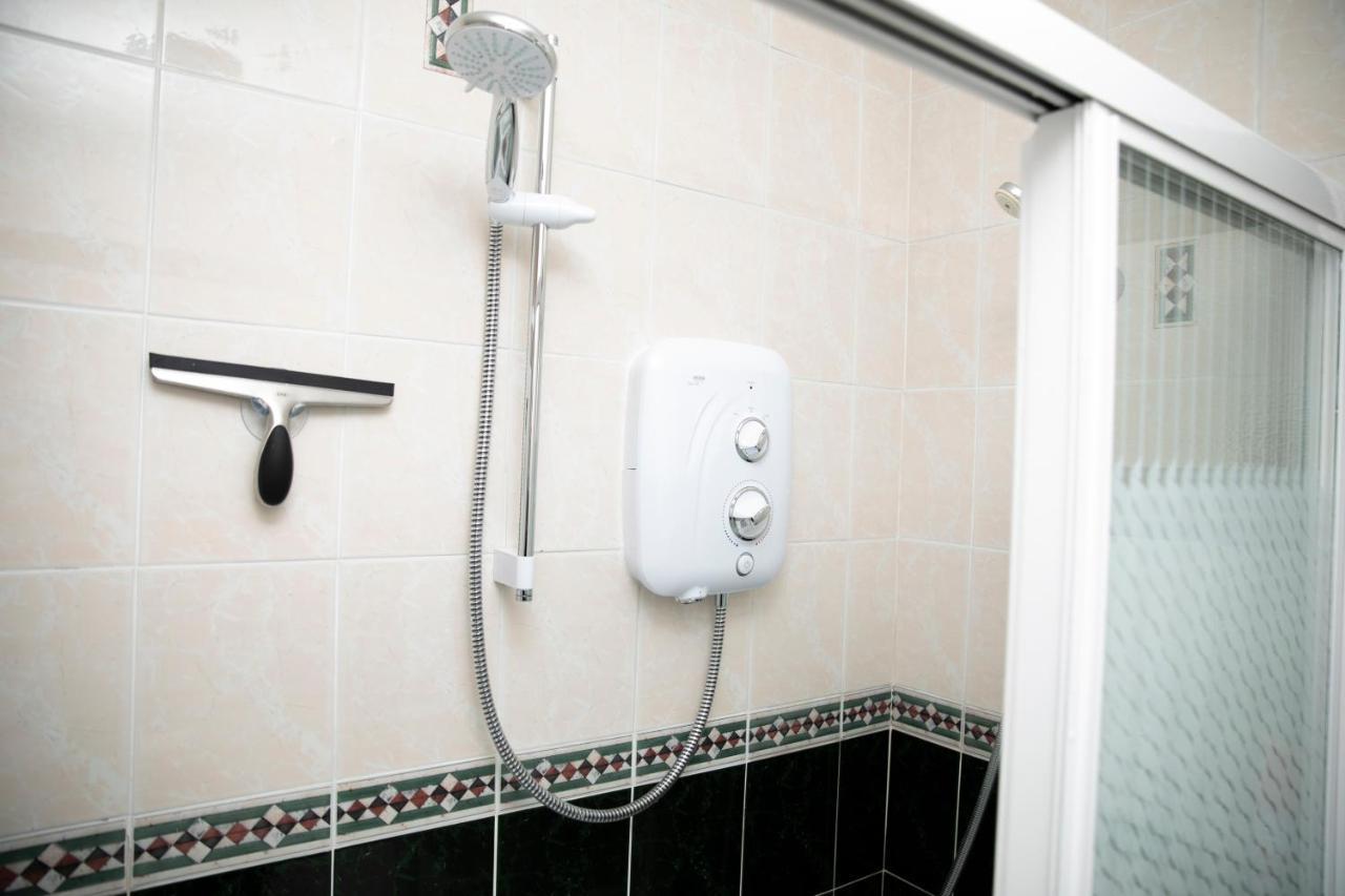3 Bed Renovated Cottage Carramore Lake, Belmullet バリナ エクステリア 写真