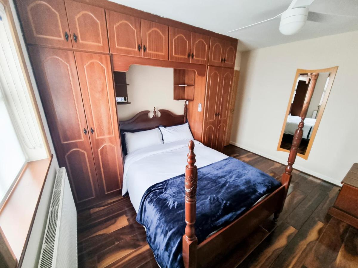 3 Bed Renovated Cottage Carramore Lake, Belmullet バリナ エクステリア 写真